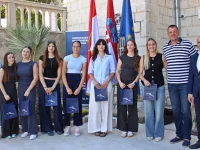 nagrade-cingrija-ucenici-190626-43