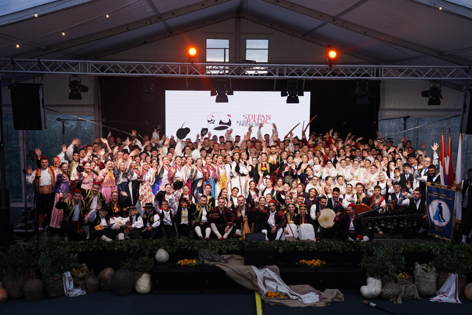 Smotra folklora u Pridvorju