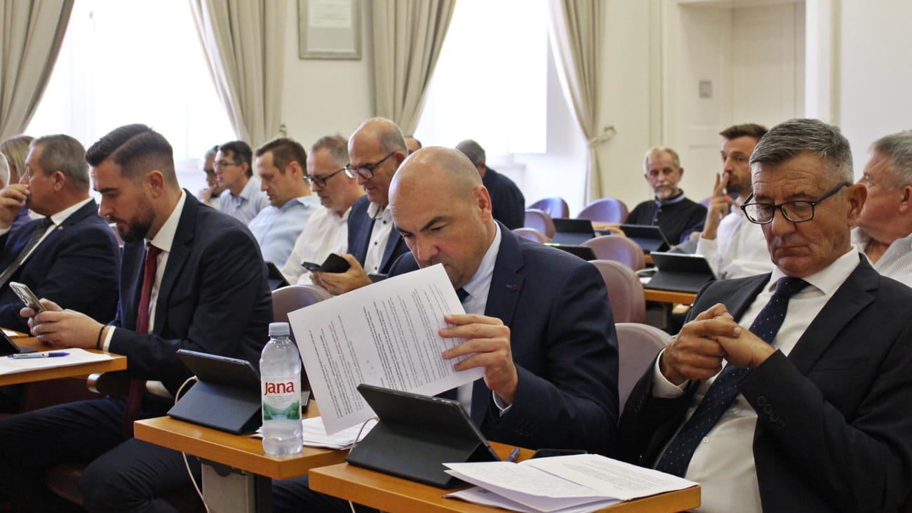 ON BI SVE PONOVIO, ALI NE BI BIRAČI PA ČAK NI ONI VJERNI HDZ-U
