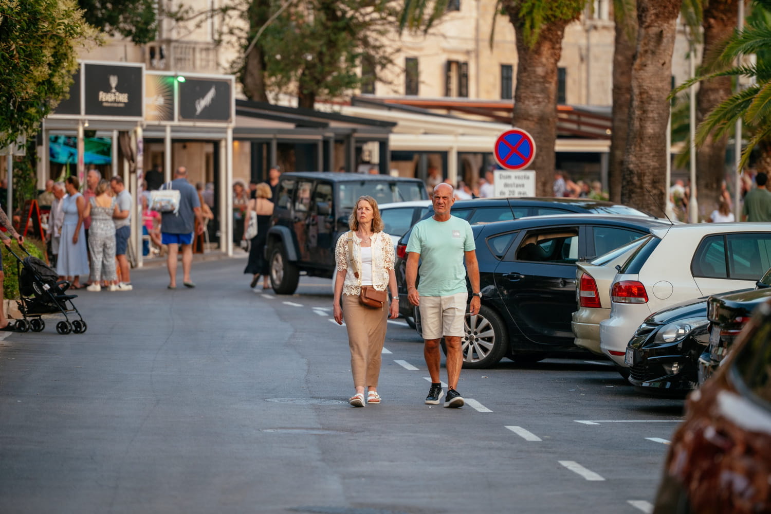 LASIĆ: NIJE KOREKTNO USPOREĐIVATI PARKING U CAVTATU SA STRAVČOM ILI GRUDOM