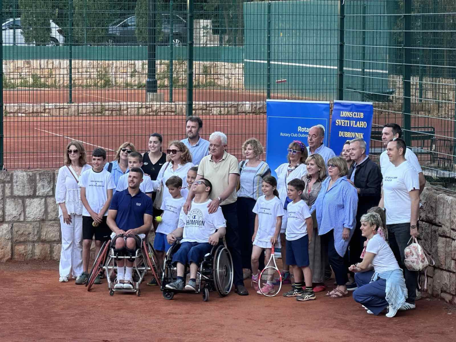 PRIKUPLJENJA SREDSTVA ZA POMOĆ ANTI JOVIĆU