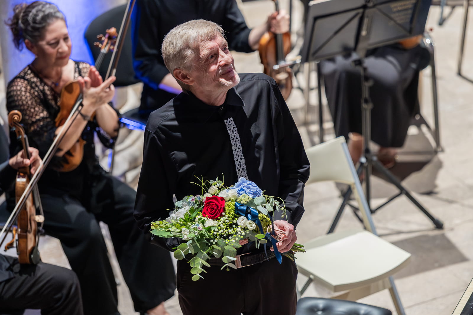 DSO S PIJANISTOM ĐUROM TIKVICOM I DIRIGENTOM HOMENOM ZAPOČEO NOVI CIKLUS KONCERATA U KNEŽEVU DVORU