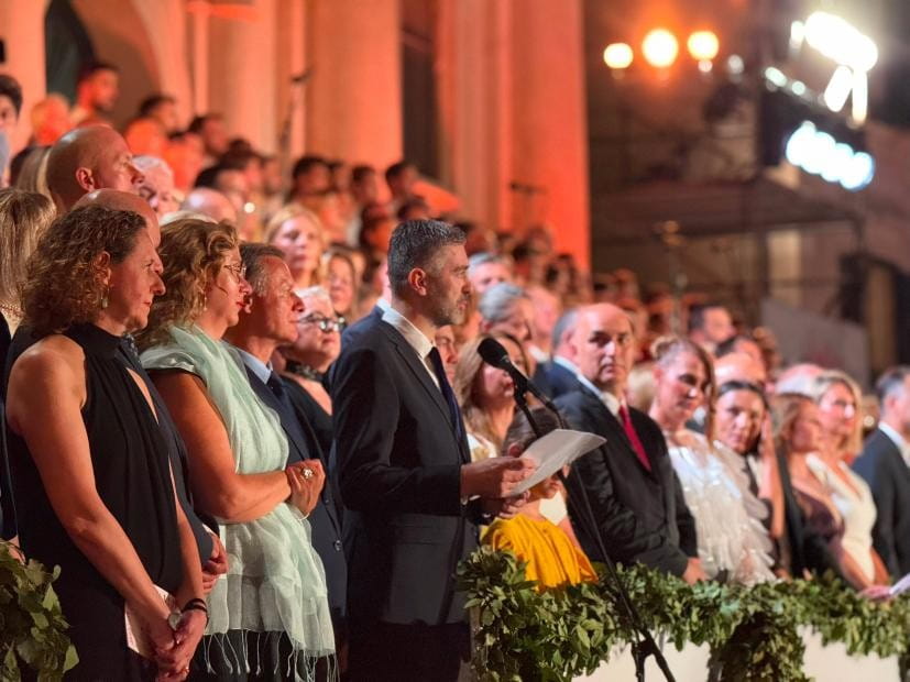 NEMA MNOGO GRADOVA NA SVIJETU KOJI IMAJU PRIVILEGIJ DA IM UMJETNOST NIJE GOST NEGO STANOVNIK