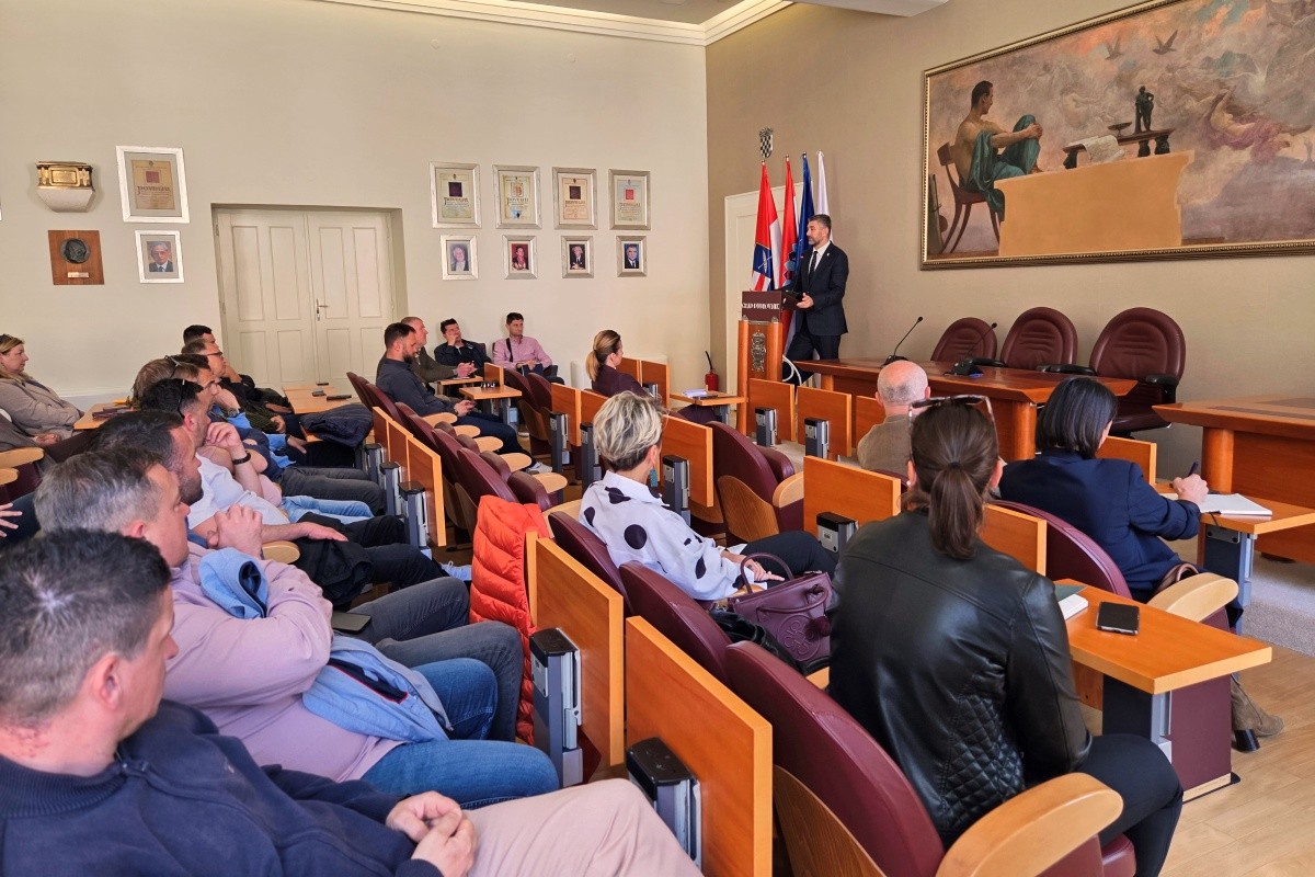 DUŽE RADNO VRIJEME UGOSTITELJIMA UZ NOGOMETNO SP, FRANKOVIĆ NAGLASIO POTREBU POŠTENOG OMJERA KVALITETE I CIJENA