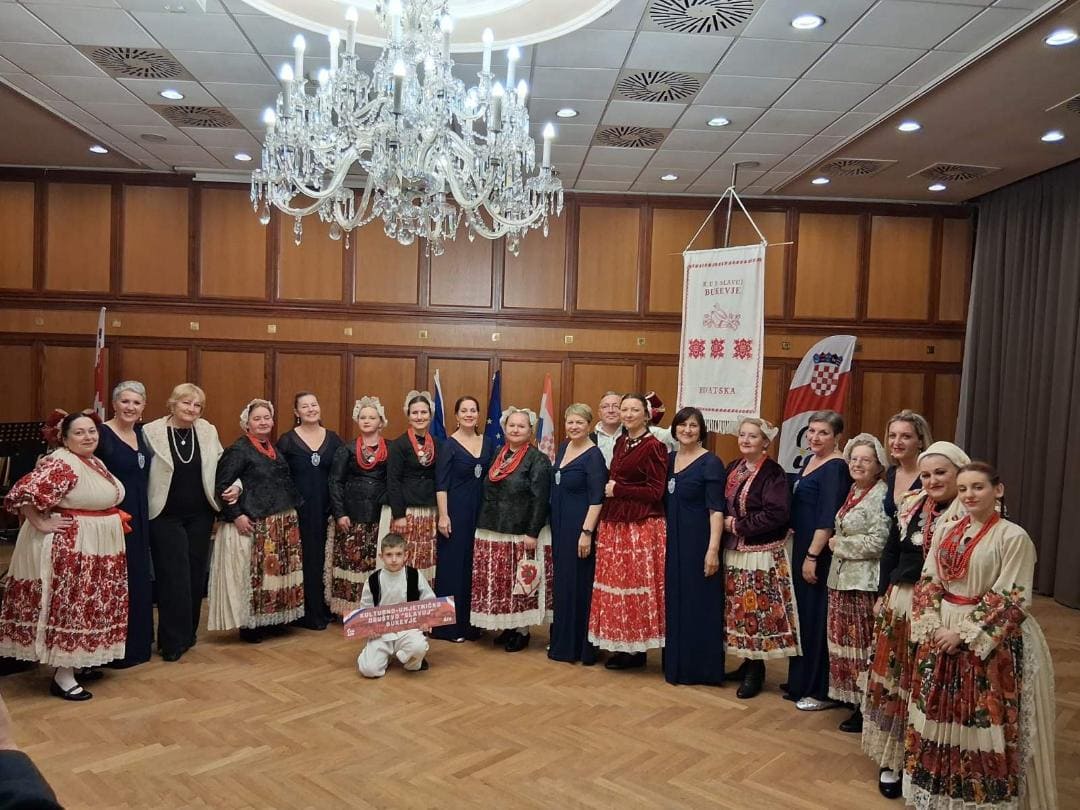 KLAPA AMFORA NASTUPILA U ČEŠKOJ