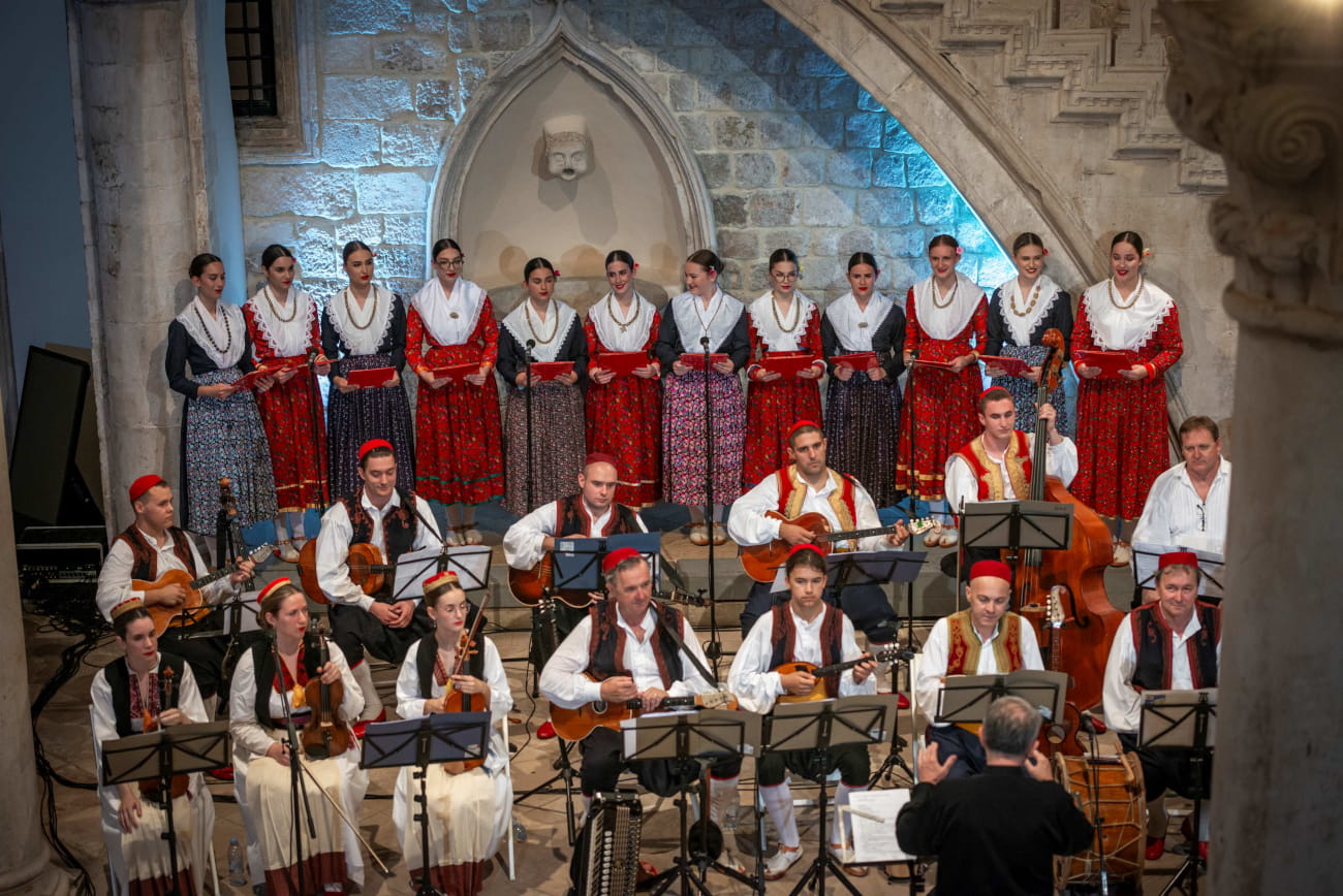 LINĐO U KNEŽEVU DVORU U SUBOTU
