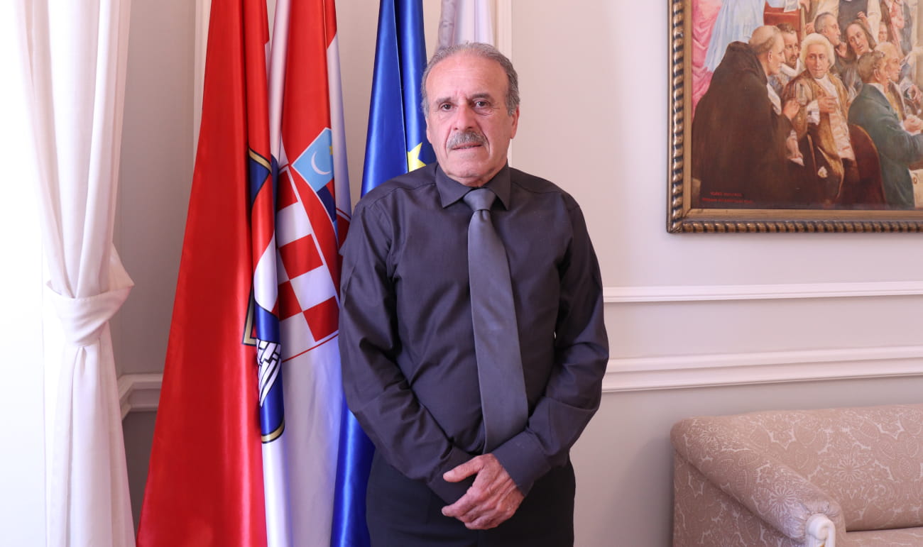 MLADEN BEČIĆ:  DOLAZIM IZ KOMOLCA U KOJEMU, BRAT BRATU, 30 GODINA NIŠTA ALAVIJA NIJE NAPRAVLJENO