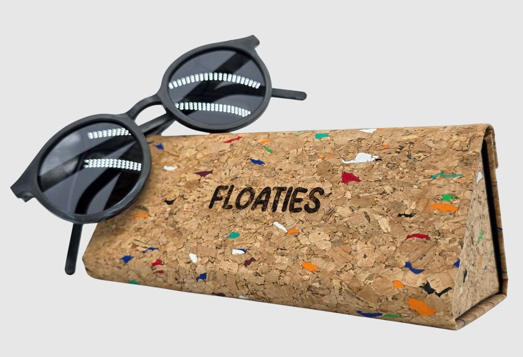 OBILJEŽITE DAN PLANETA ZEMLJE DOBRIM DJELOM - KUPNJOM ORIGINALNIH FLOATIES NAOČALA MARJANA ŽITNIKA POMAŽEMO OBITELJI KALAUZ 