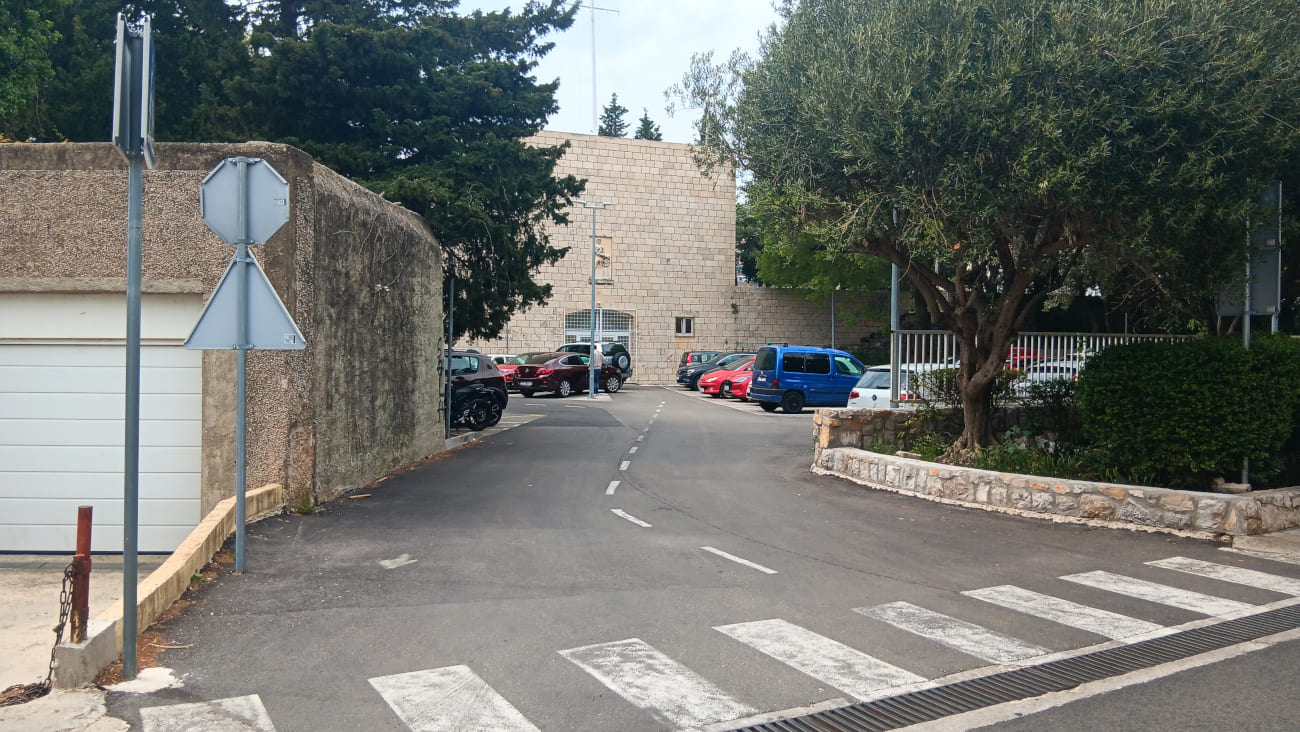 VIDJET ĆEMO MOŽE LI POMORSKA ŠKOLA PLATITI 100.000 EURA MJESEČNOG NAJMA