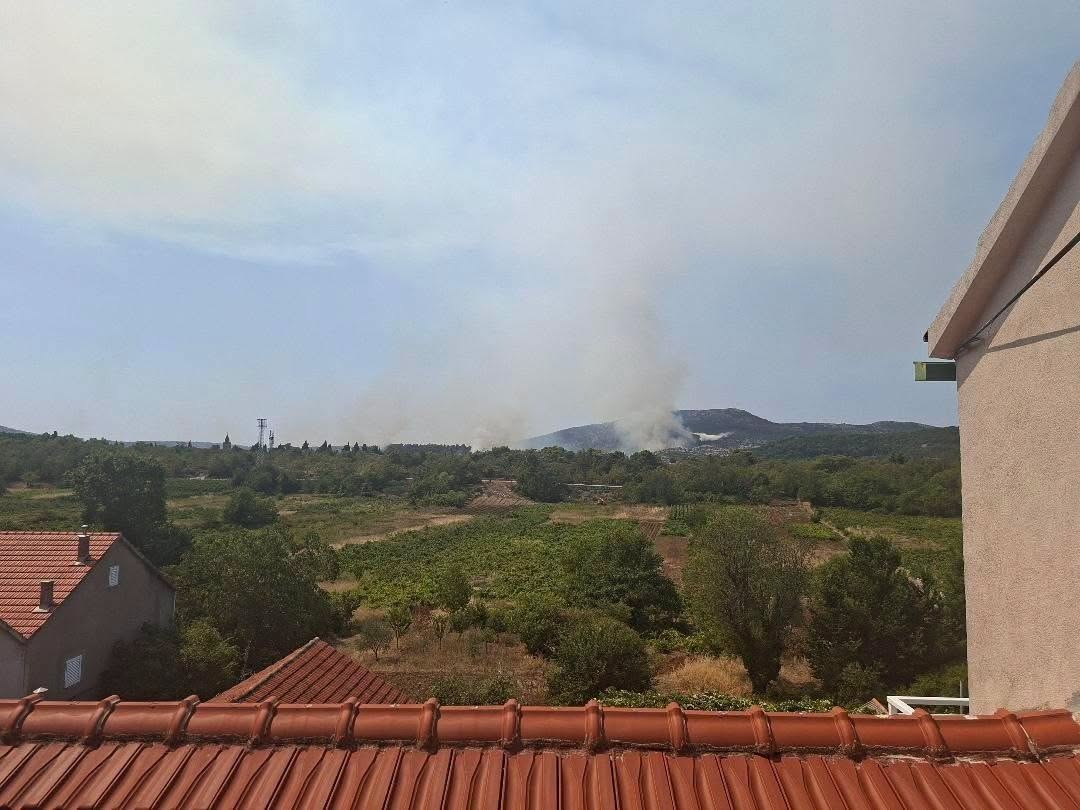 peljesac pozar 140826 3