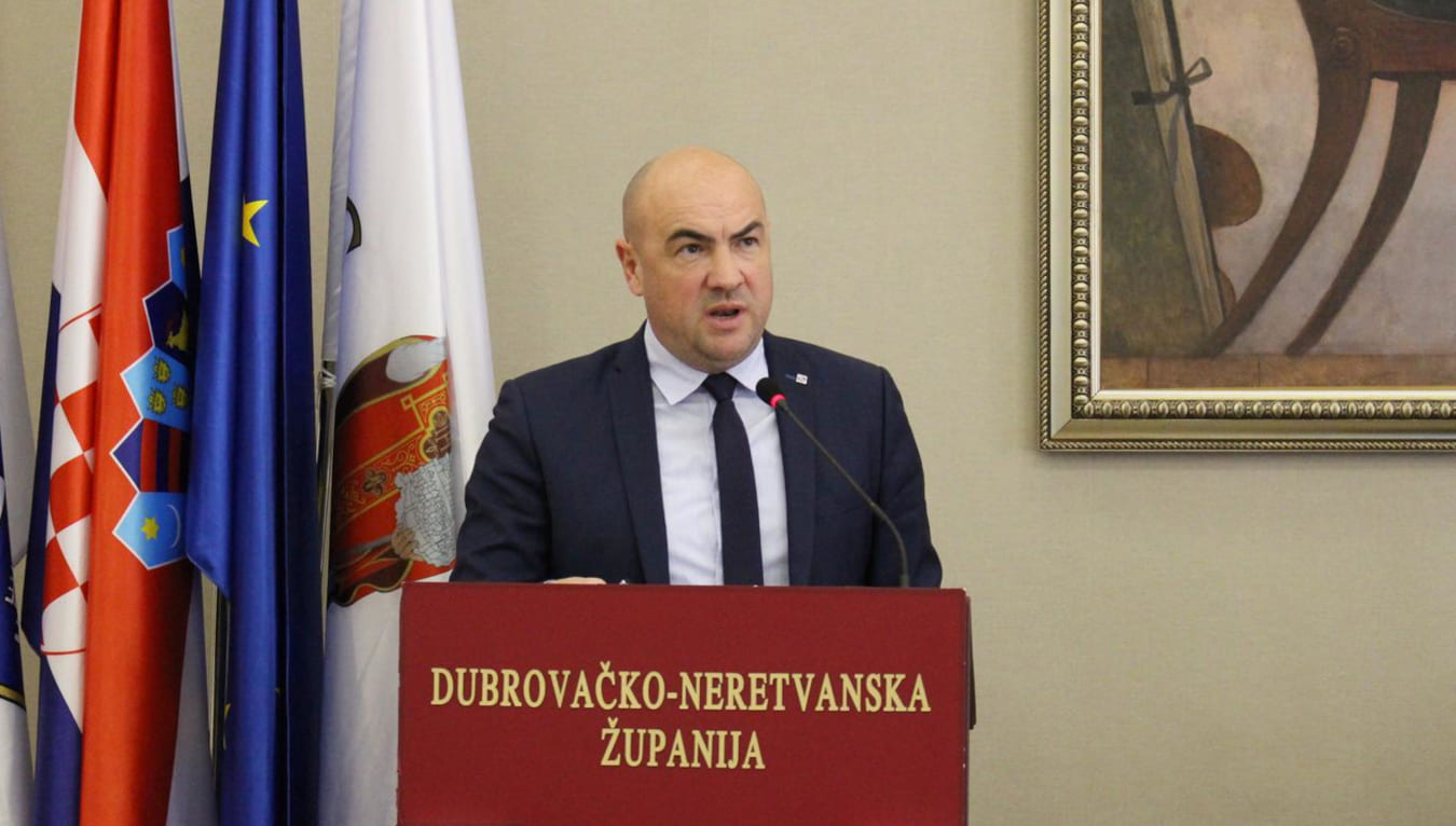 GRAĐANE ČEKA SKUPLJI ODVOZ OTPADA KAD SE OTVORI CGO LUČINO RAZDOLJE