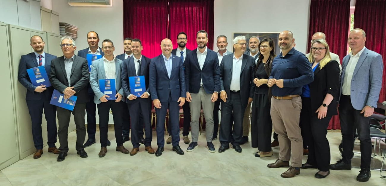 ZA PROJEKTE NA POMORSKOM DOBRU ŽUPANIJA DALA POLA MILIJUNA EURA GRADOVIMA I OPĆINAMA