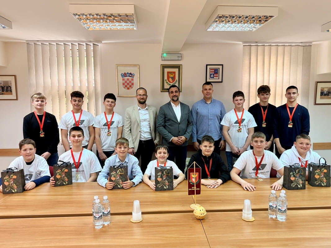 NAČELNIK MILOSLAVIĆ PRIMIO RUKOMETAŠE BRENUMA