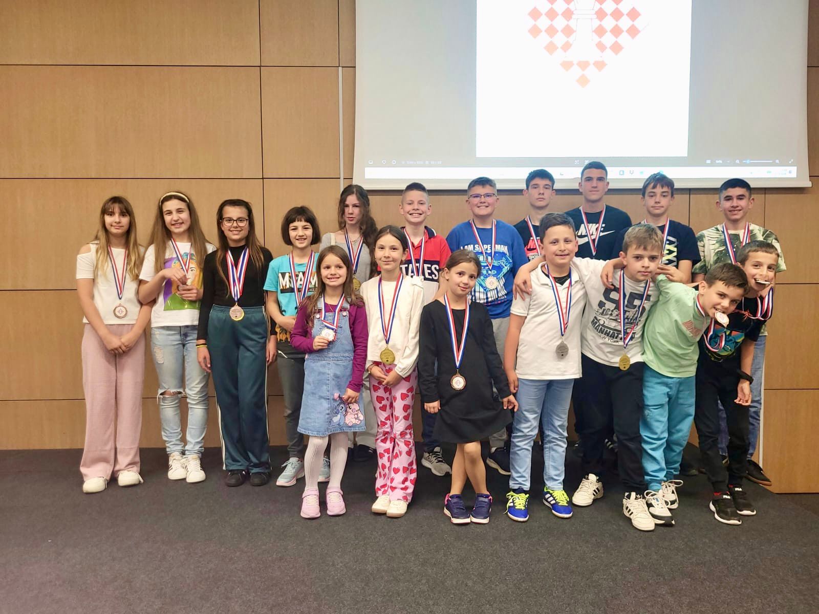 ODRŽANO POJEDINAČNO KADETSKO ŠAHOVSKO PRVENSTVO DNŽ ZA 2026.