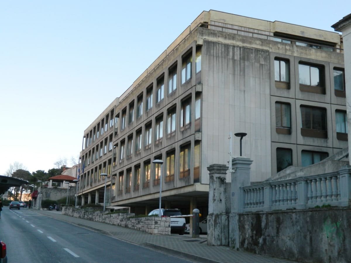 DUBROVAČKOM SUDU MALO ZNAČI ŠTO JE VOZIO PIJAN I TO DOK MU JE ODUZETA DOZVOLA 