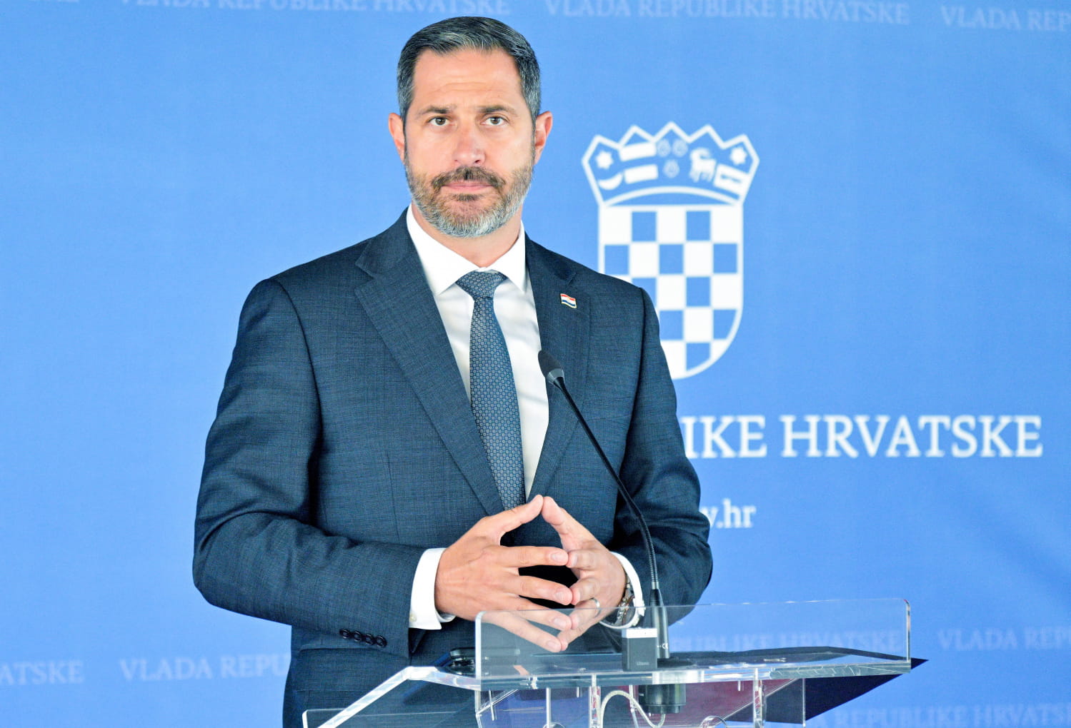 MINISTAR TURIZMA KAŽE KAKO MARINA NA PRAHIVCU NIJE STRATEŠKI PROJEKT I DA ĆE O TOME ODLUČITI LOKALNA VLAST