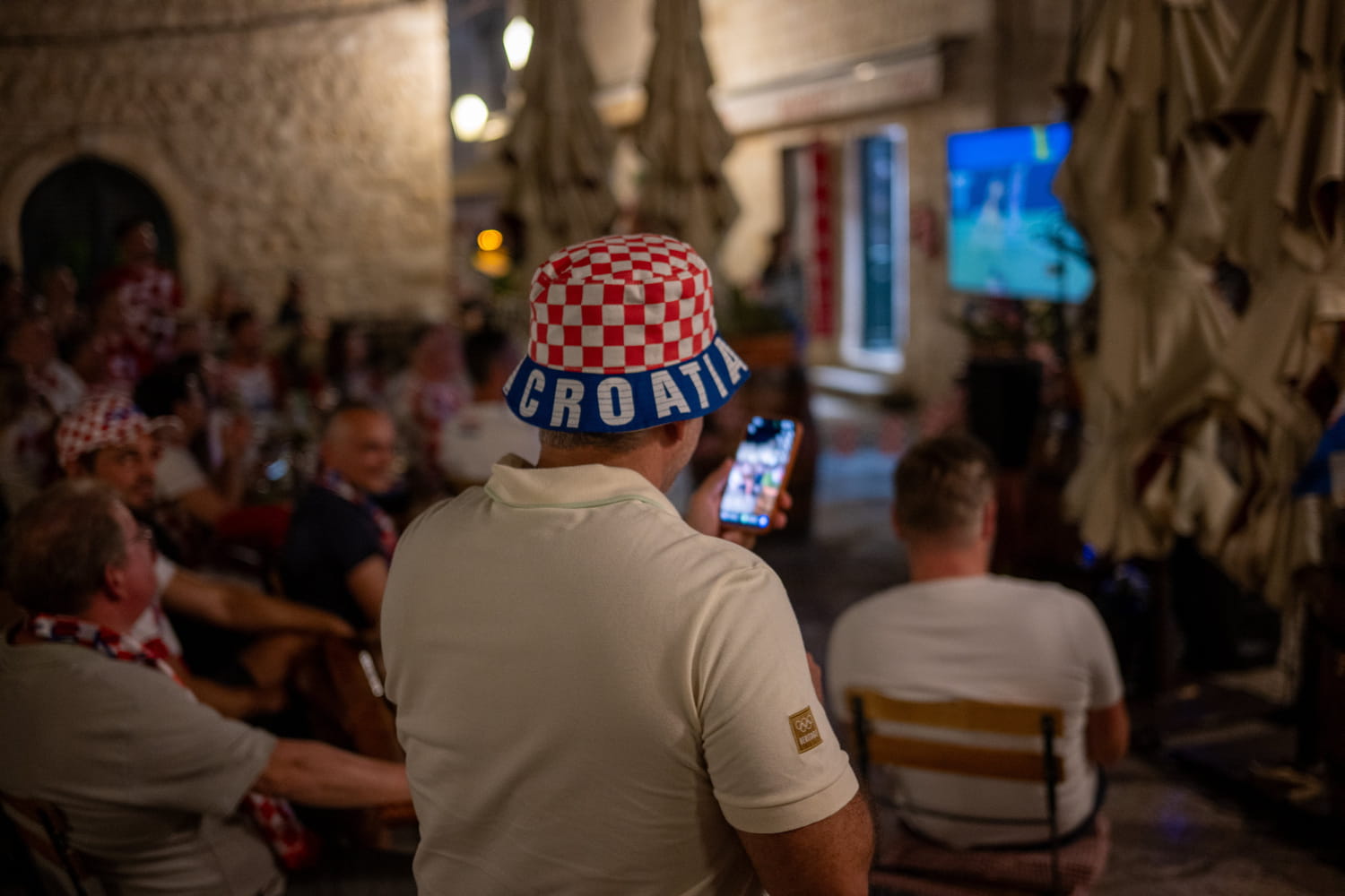PRODUŽENO RADNO VRIJEME DUBROVAČKIM UGOSTITELJIMA UZ UTAKMICE HRVATSKE I BIH