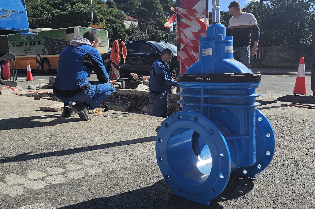 ZAVRŠENI RADOVI NA VAŽNOM  VODOOPSKRBNOM ČVORIŠTU