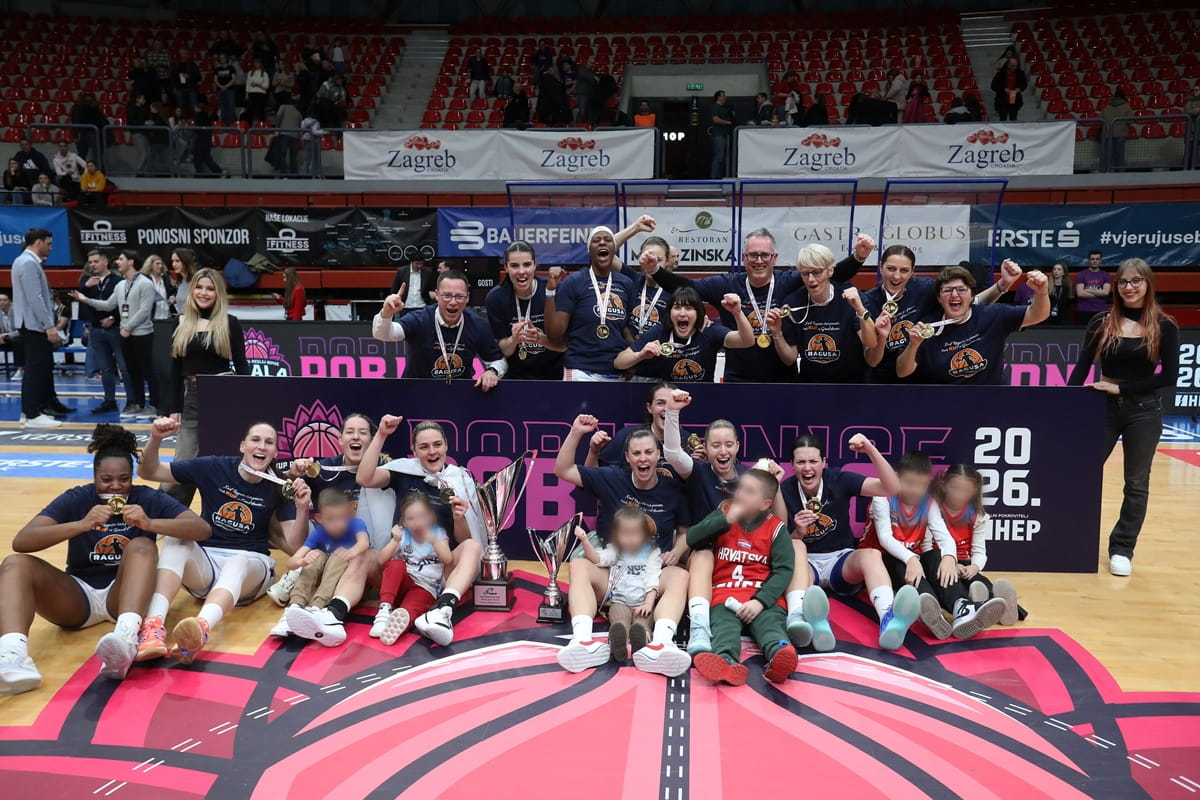 GRADONAČELNIK MATO FRANKOVIĆ ČESTITAO KOŠARKAŠICAMA RAGUSE, POBJEDNICAMA KUPA