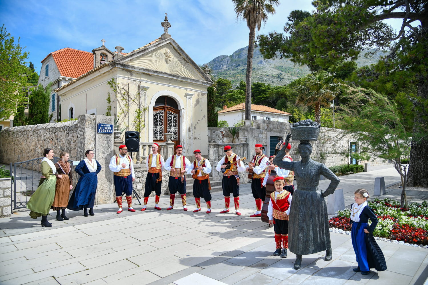 ŽUPLJANI OSNOVALI KULTURNU USTANOVU