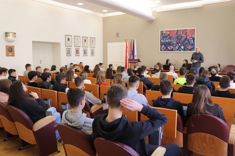 gimnazijalci potrebica tjedni 240323