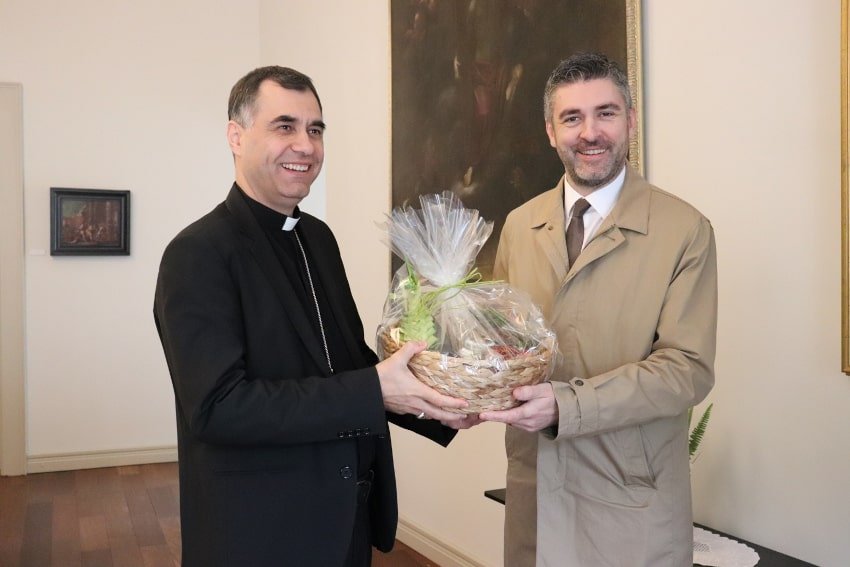 glasnovic frankovic uskrs 260324 2 min