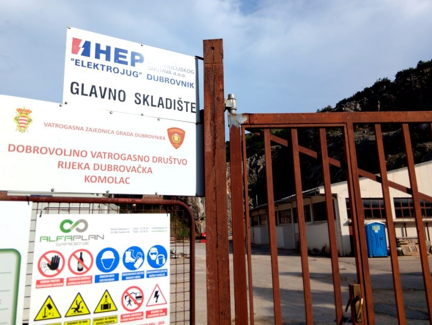 komolac dvd 060623 1 min