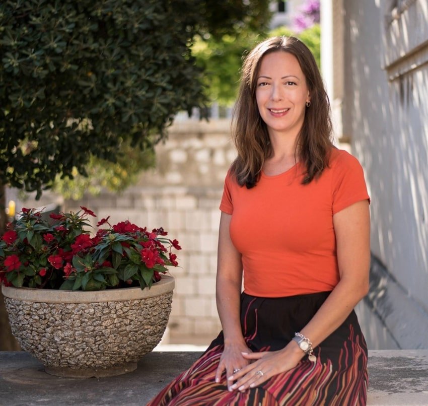 luna polic 111025 min