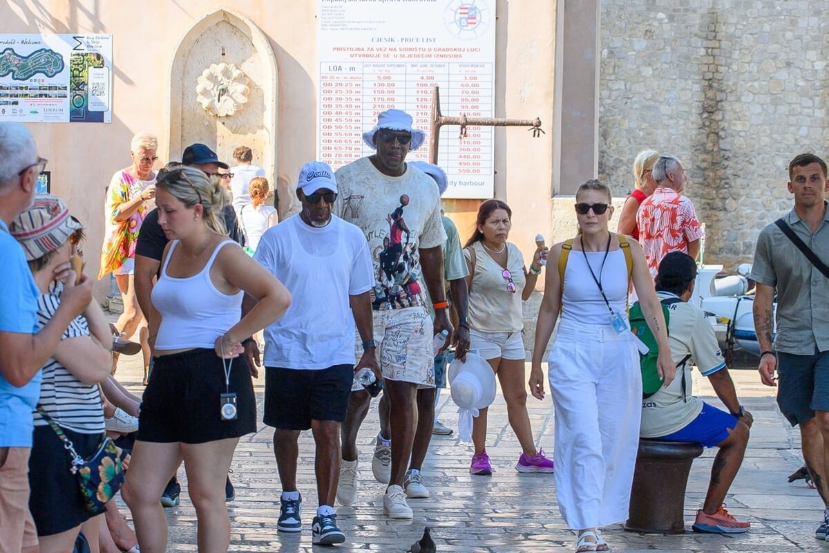 michael jordan du13 270625 min min