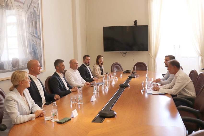 tjedni jandrokovic 160825