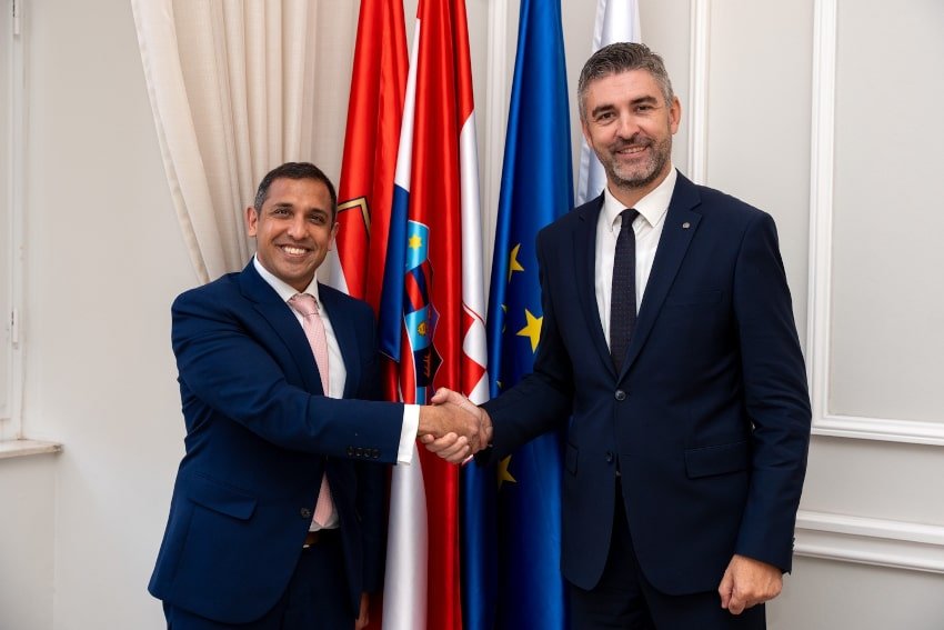 tjedni veleposlanik uk 181025 min