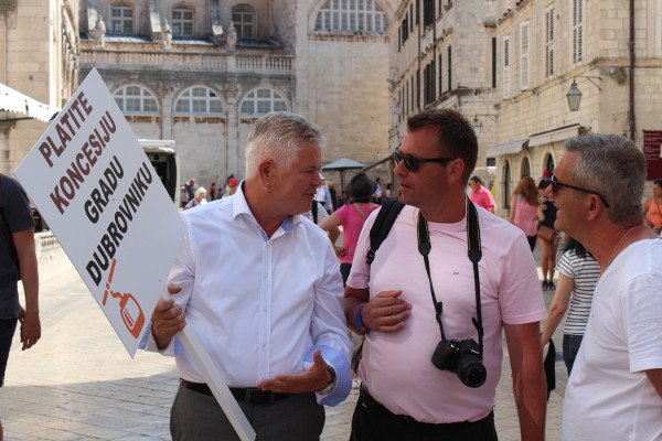 vlahusictrasnpranetgradzicara1303