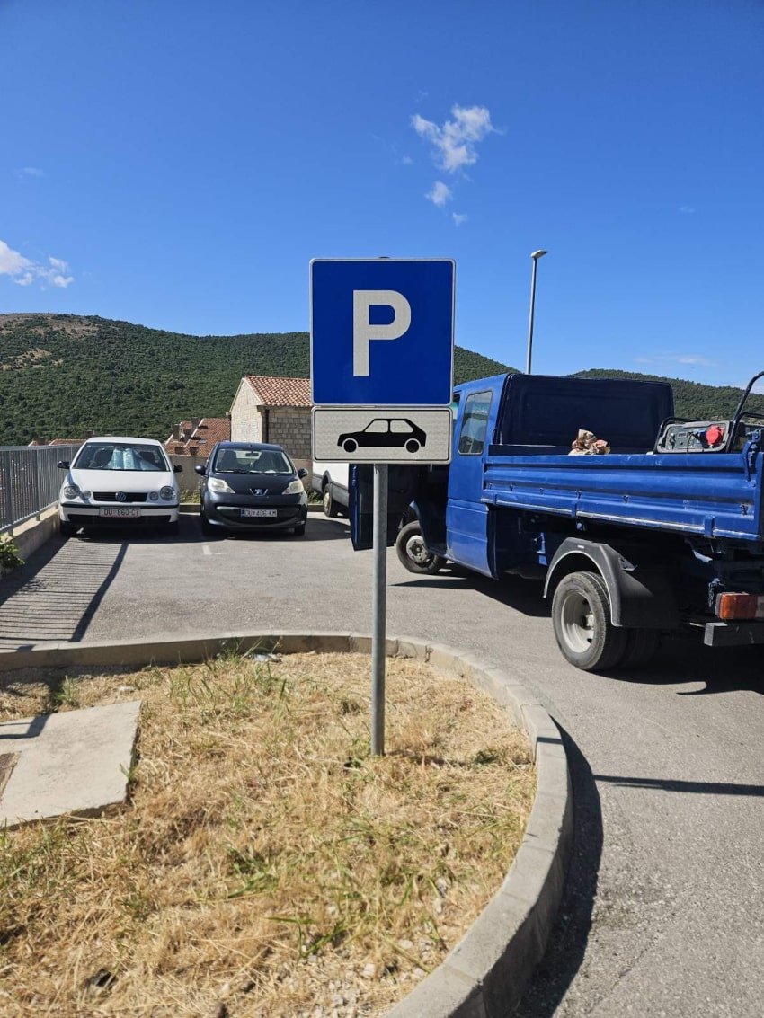 znakovi parking mokosica 120725 min