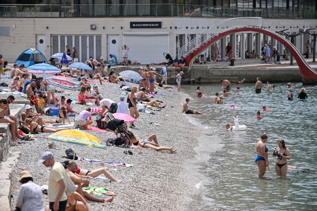 GRAD DUBROVNIK PREUZIMA UPRAVLJANJE PLAŽOM U UVALI LAPAD