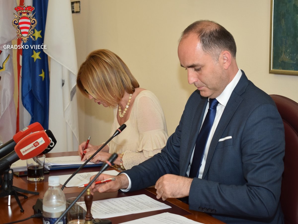 Potrebici smeta predstava Balkanski špijun; čudi mu se i Franković