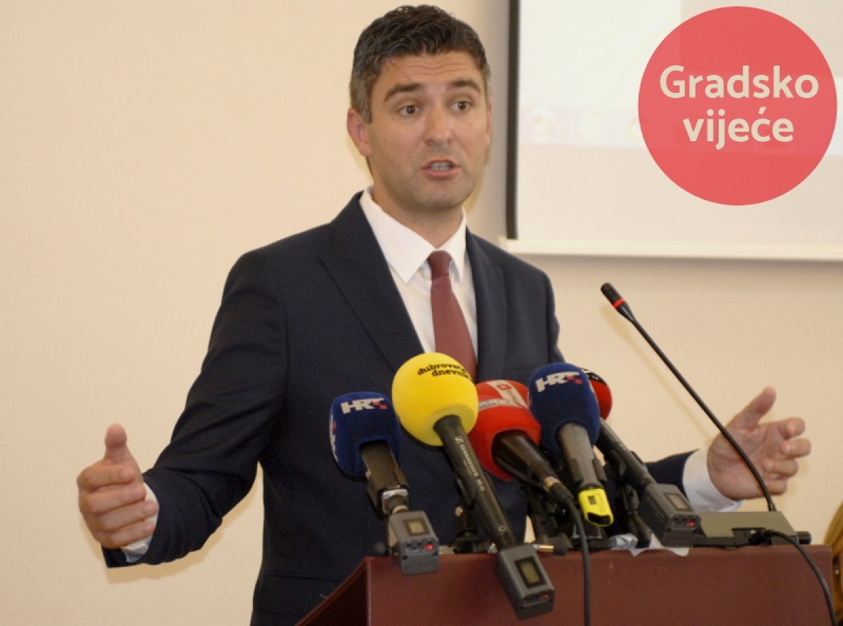Franković: Žalosno kako se CA odnosi prema Gradu, apelirat ćemo na uvođenje novih avioprijevoznika