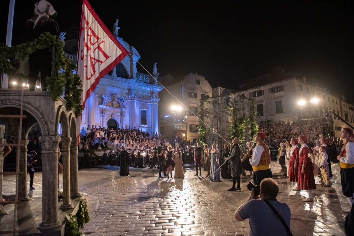 ŽELJKO RAGUŽ (DUSTRA): NAPOKON, NEKA UĐU!