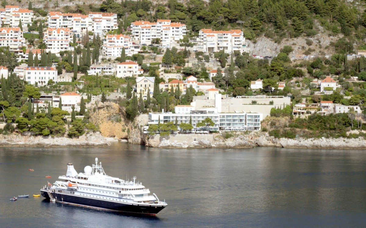 USVOJEN UPU SVETI JAKOV; NIJE SE ODUSTALO OD KARAVANSKOG PUTA