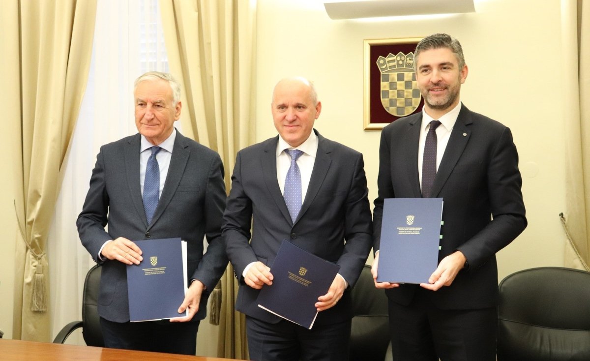 O RASPOLAGANJU DRŽAVNIM NEKRETNINAMA ODLUČIVAT ĆE ŽUPANIJA I GRAD