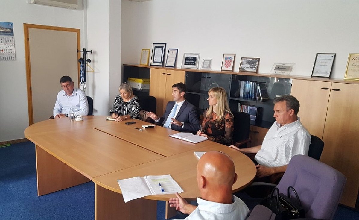 Gradonačelnik Franković poručio malim dioničarima: Luka Dubrovnik Gradu je od strateškog interesa