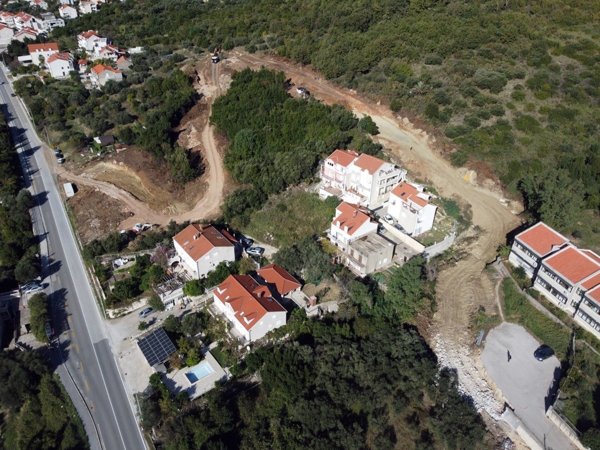 RADOVI NA CESTI TAMARIĆ IDU PLANIRANOM DINAMIKOM