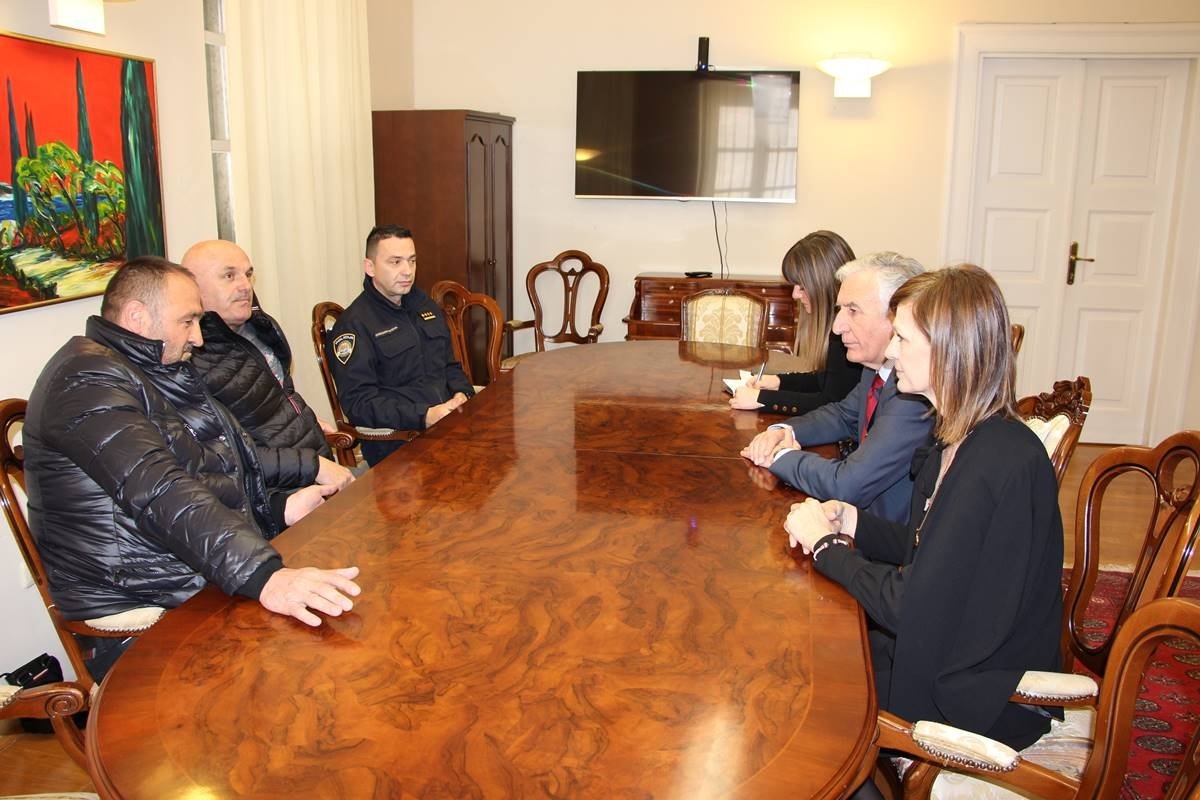 U Županiji održan sastanak s članovima Udruge specijalne jedinice policije “Grofovi”