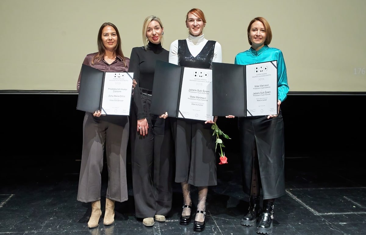 JADRANKA SULIĆ ŠPREM I MATEA MARTINOVIĆ DOBITNICE GODIŠNJE NAGRADE HRVATSKOG MUZEJSKOG DRUŠTVA ZA PEDAGOŠKO – EDUKACIJSKI PROGRAM