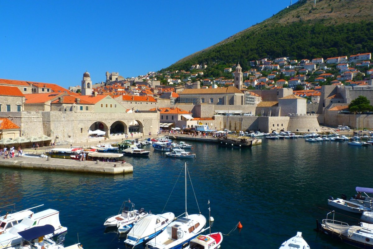 DUBROVNIK ISTAKNUT U UGLEDNOM AMERIČKOM MAGAZINU AFAR KAO IDEALNA EUROPSKA DESTINACIJA ZA ZIMSKA PUTOVANJA