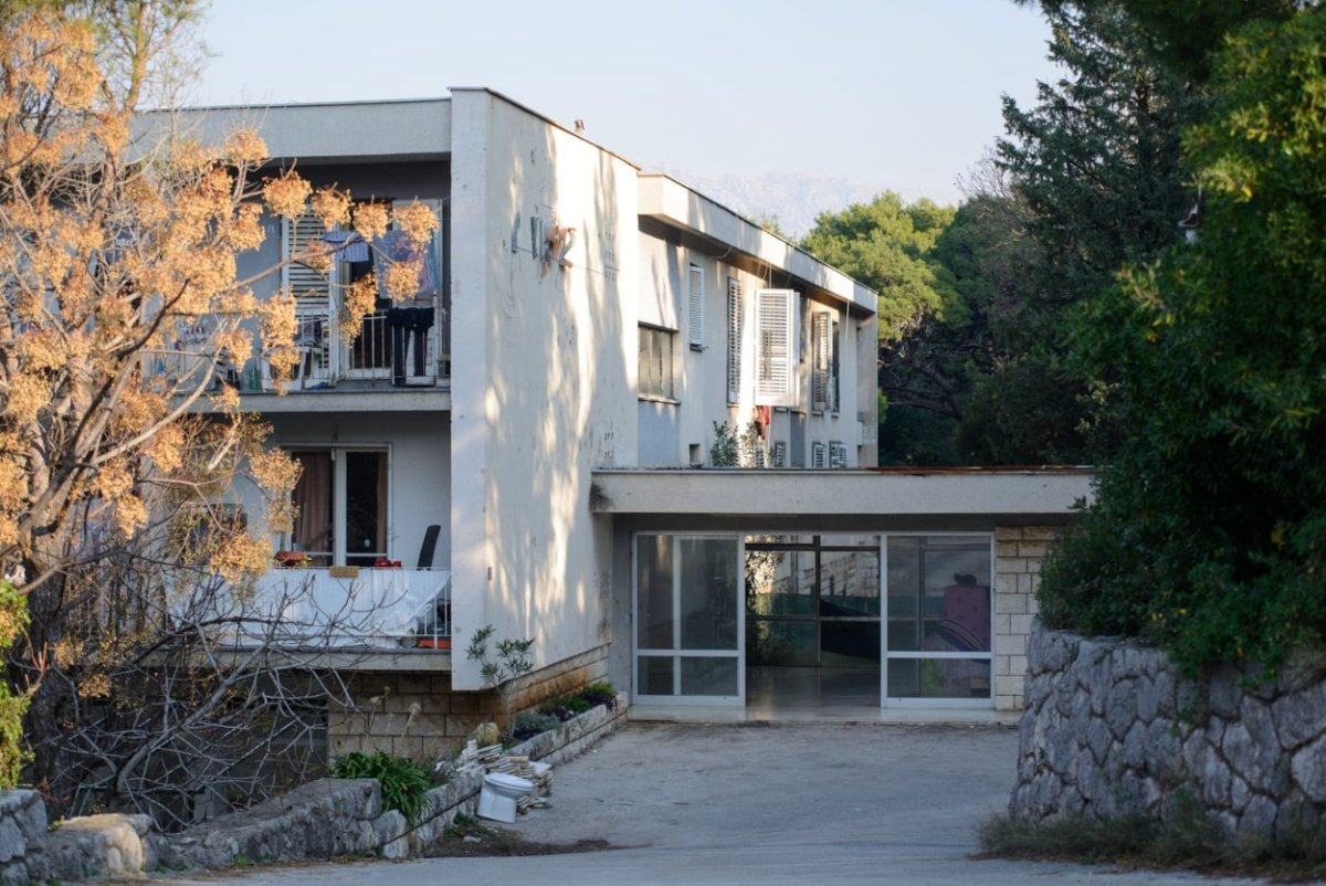 UREDIT ĆE SE PROSTORI „VISA 2”, ALI GRAD NE ODUSTAJE OD UREĐENJA PRIHVATILIŠTA U „ŽELJEZNIČKOJ ZGRADI”