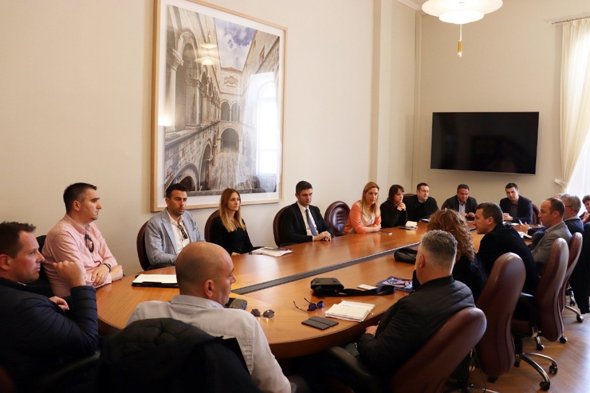 Sastanak komunalca i gradonačelnika: Zdravlje građana je prioritet