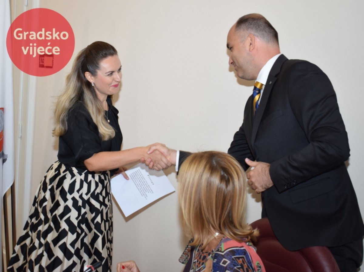 Prisegnula vijećnica HNS-a Marina Vučković Matić
