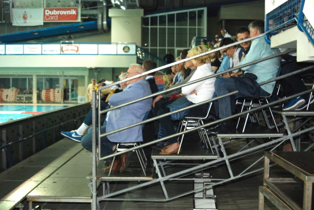 Počasni primitivizam