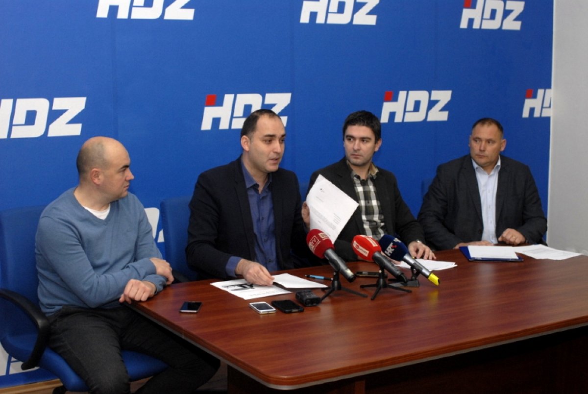 Politička degeneracija