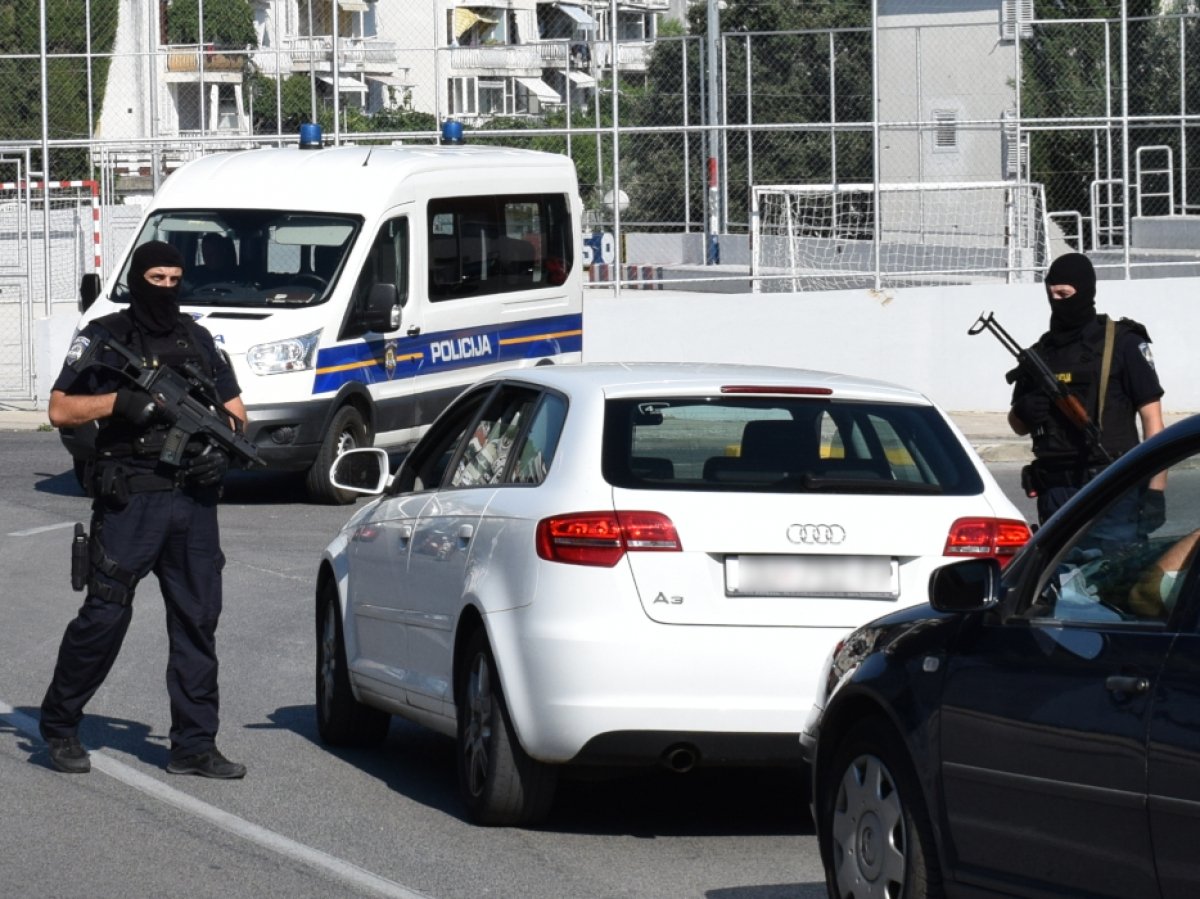 Policajci sa strojnicama na ulicama Mokošice; potraga za 23 – godišnjim „revolverašem”